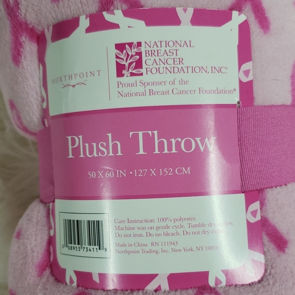 Brand New Breast Cancer Plush Throw - Picture 2 of 2